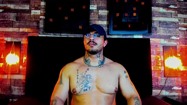 Van Velckan online show from 02.21.25