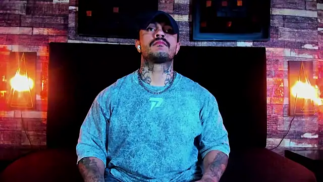 Van Velckan online show from 03.14.25