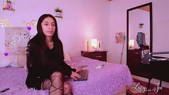 Lucy joi online show from 10.06.25