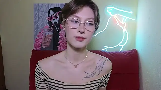 Snapshot of MalvinaBlum chatting on 05.15.26 MalvinaBlum online show from 05.15.26