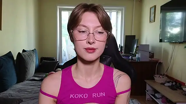 Snapshot of MalvinaBlum chatting on 06.14.26 MalvinaBlum online show from 06.14.26