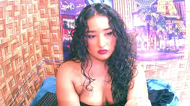 Snapshot of IndianAngel4u chatting on 04.23.26 IndianAngel4u online show from 04.23.26