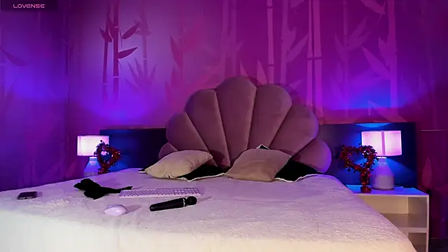 sabrinamilani online show from 02.14.25