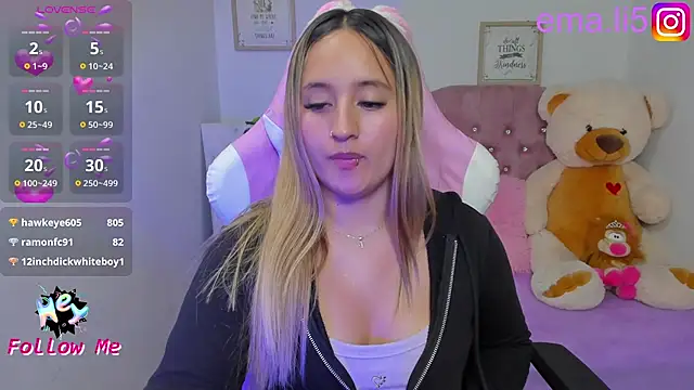 Snapshot of ema_tayy chatting on 02.13.25 ema tayy online show from 02.13.25