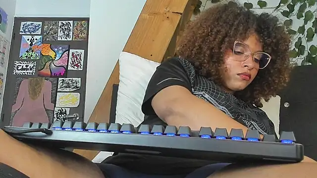 Ada gales  online show from 12.20.24