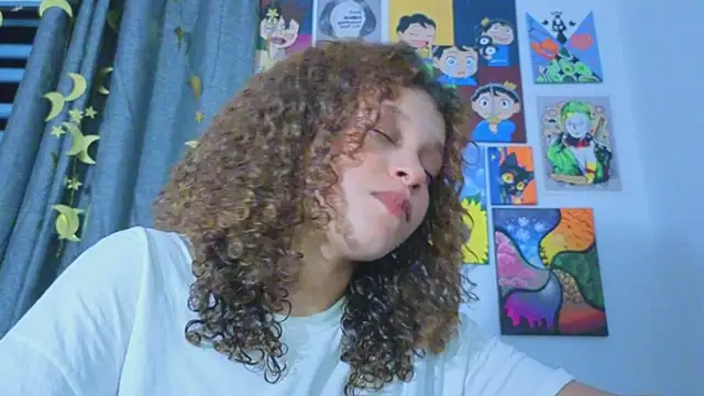 Snapshot of Ada_gales_ chatting on 05.19.26 Ada gales online show from 05.19.26
