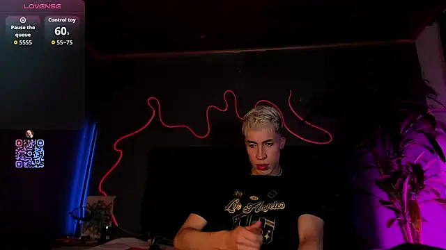 Angel Snowhotxxx online show from 08.04.26
