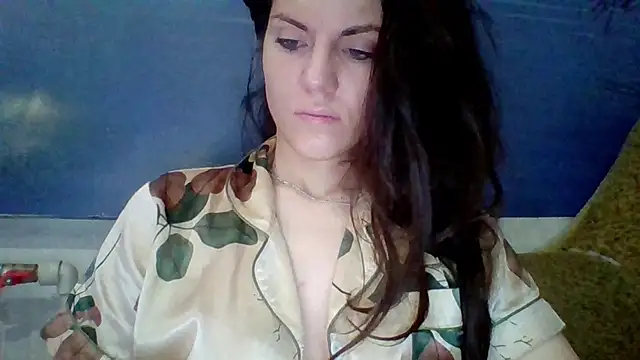 Snapshot of AliceTailor chatting on 07.16.26 AliceTailor online show from 07.16.26