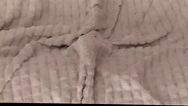 IceDanielles online show from 10.05.25