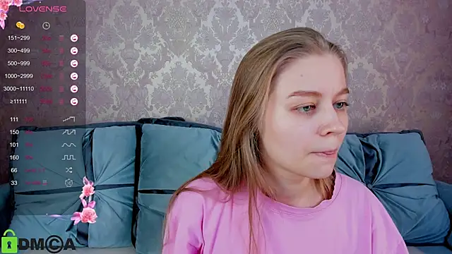 Snapshot of Polumna_cute chatting on 03.03.25 Polumna cute online show from 03.03.25