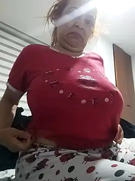 Snapshot of Wife_sexxx chatting on 12.24.24 Wife sexxx online show from 12.24.24