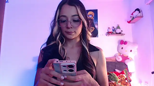 penny sweett  online show from 12.04.25