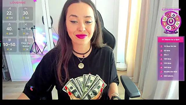 Snapshot of PlayfulGoddess chatting on 06.10.26 PlayfulGoddess online show from 06.10.26