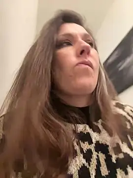 Lwhite1 online show from 01.30.25