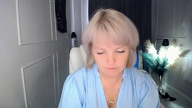 Juarnea online show from 09.23.25