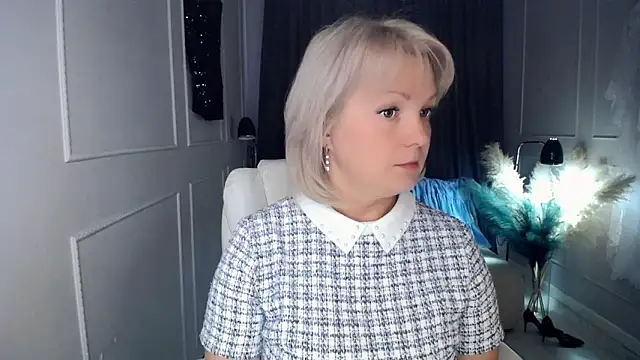 Juarnea online show from 09.25.25