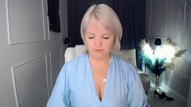 Juarnea online show from 10.26.25