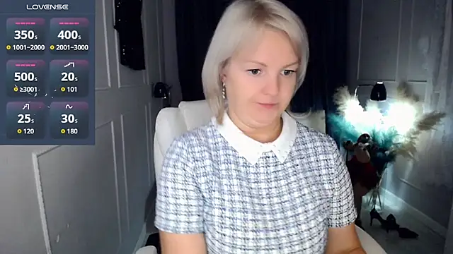 Juarnea online show from 12.14.25