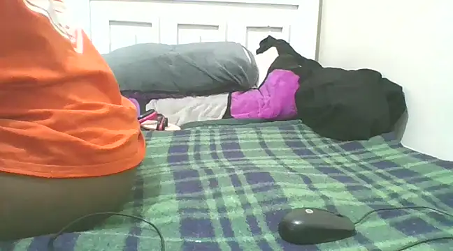 Snapshot of sweet_bigclit chatting on 02.15.25 sweet bigclit online show from 02.15.25