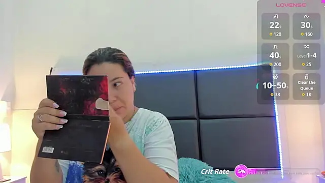 Snapshot of Aslhyn_Gomez chatting on 09.11.25 Aslhyn Gomez online show from 09.11.25