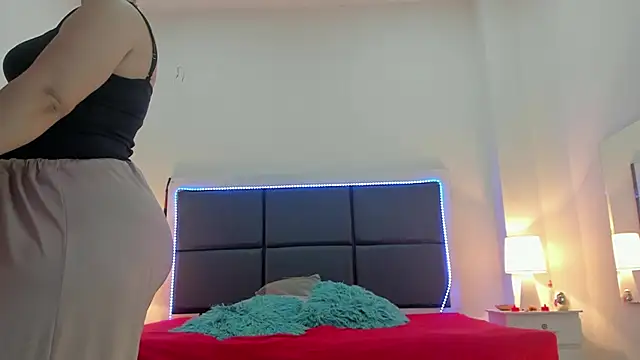 Snapshot of Aslhyn_Gomez chatting on 11.06.25 Aslhyn Gomez online show from 11.06.25