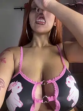 Charlotee  online show from 02.16.25