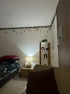Snapshot of Charlotee_ chatting on 05.19.26 Charlotee online show from 05.19.26