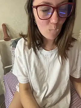 BeatriceTender online show from 04.15.26