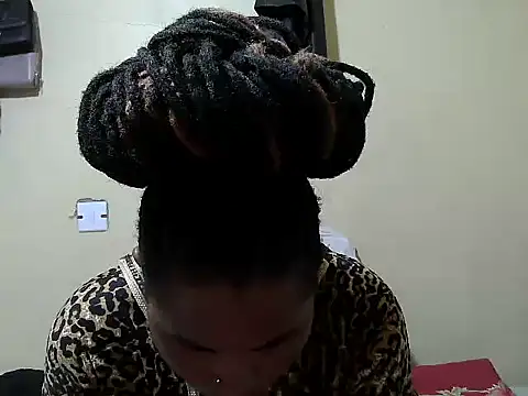 Snapshot of Sweet-alsah chatting on 11.26.25 Sweet-alsah online show from 11.26.25