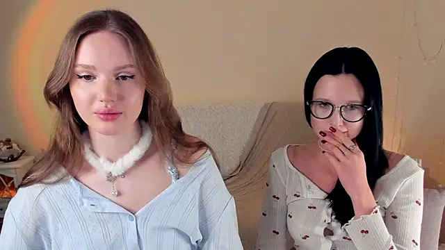 Snapshot of MishkaMe chatting on 01.05.26 MishkaMe online show from 01.05.26