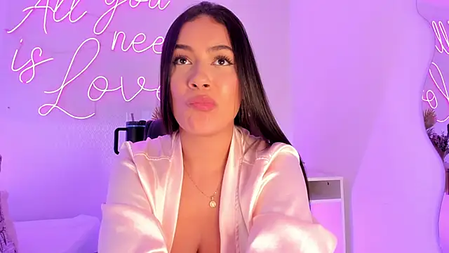 Snapshot of pamelaa_vega chatting on 03.07.25 pamelaa vega online show from 03.07.25