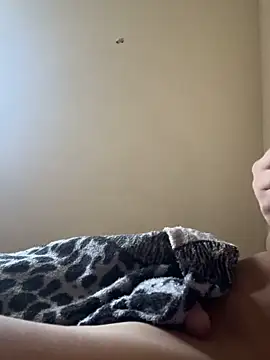 Snapshot of kidbengala164 chatting on 11.24.25 kidbengala164 online show from 11.24.25