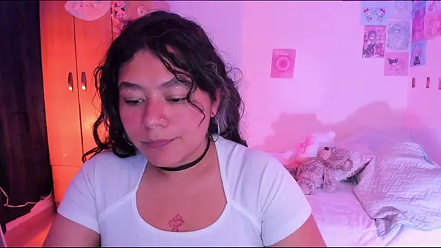 Snapshot of StephaniFox chatting on 02.11.25 StephaniFox online show from 02.11.25