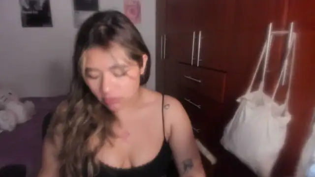 StephaniFox online show from 04.05.26