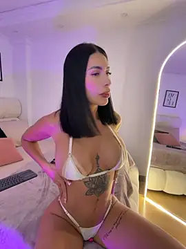 Snapshot of Dj_scarlettmorreti chatting on 11.20.25 Dj scarlettmorreti online show from 11.20.25