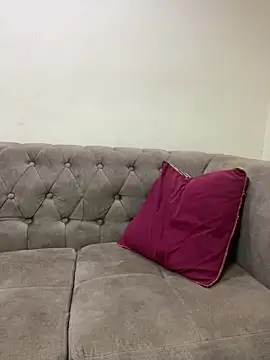 sknzy09 online show from 12.17.25