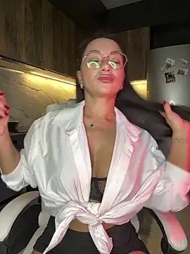 Snapshot of Melisa_Ester chatting on 10.16.25 Melisa Ester online show from 10.16.25