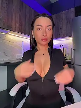 Snapshot of Melisa_Ester chatting on 11.20.25 Melisa Ester online show from 11.20.25