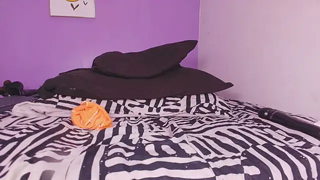 vale ross  online show from 03.14.25