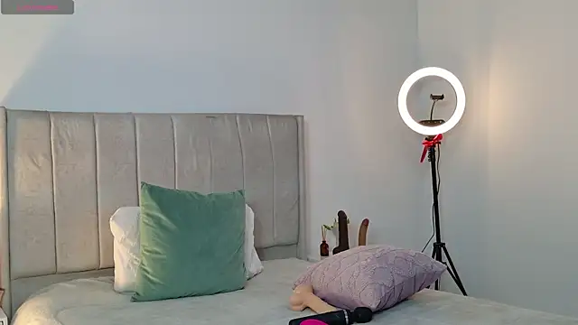 1m megan online show from 07.07.26