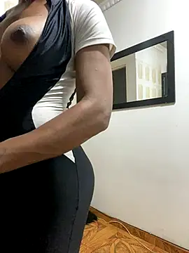 sweetsarabig22cm online show from 09.09.25