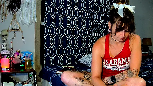 ZeelaXoXo online show from 09.13.25