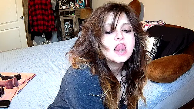 ZeelaXoXo online show from 01.12.26