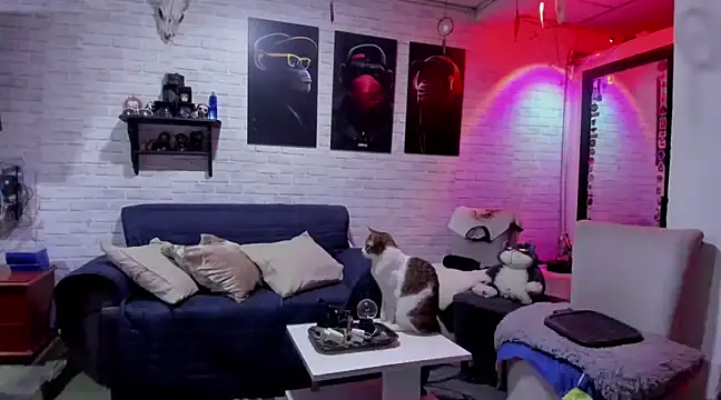 Kimmymadison- online show from 12.26.24