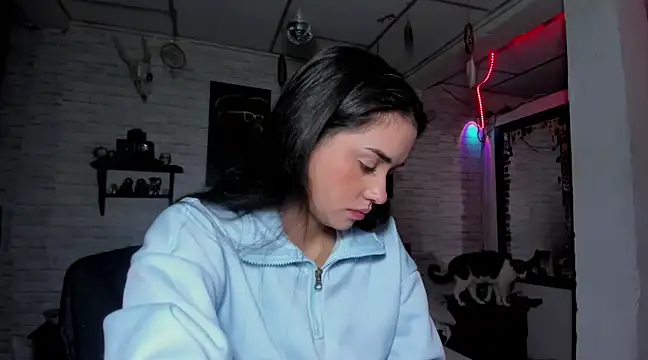 Kimmymadison- online show from 02.12.25