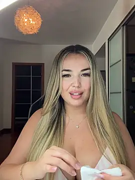 EvaSunderland online show from 01.12.26