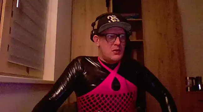 Bigthroaterboy online show from 02.21.25