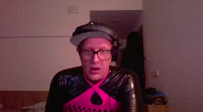 Bigthroaterboy online show from 03.11.25