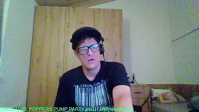 Bigthroaterboy online show from 09.10.25