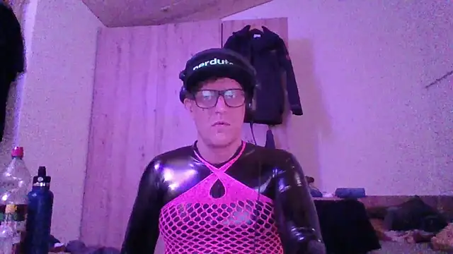 Bigthroaterboy online show from 10.18.25